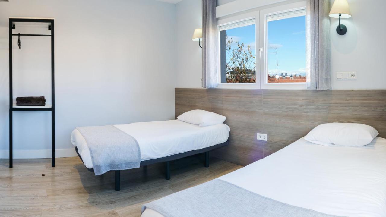 Golden Alcala Hotel Madrid Bagian luar foto